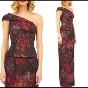 Kay Unger Asia long dress size 14 NWT